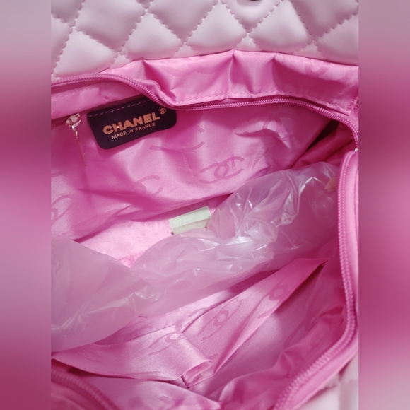 🖤🩷PINK+BLACK C*C QUILTED DOUBLE STRAP BAG🩷🖤 - Picture 3 of 6